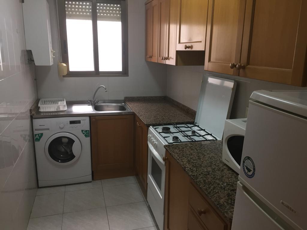 Apartamentos Vicent Peñíscola Rum bild